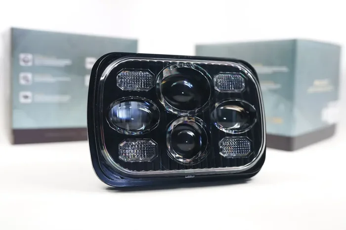 Sealed5 BI-LED Headlight 5×7 Size