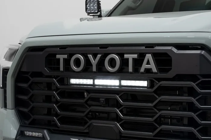 SS18 Pro Grille Bracket Kit 22 Toyota Tundra
